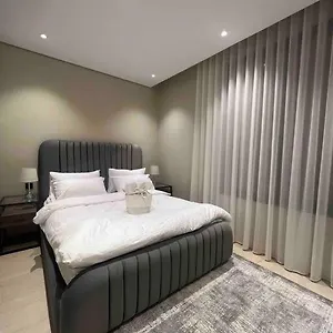 احجز هنا